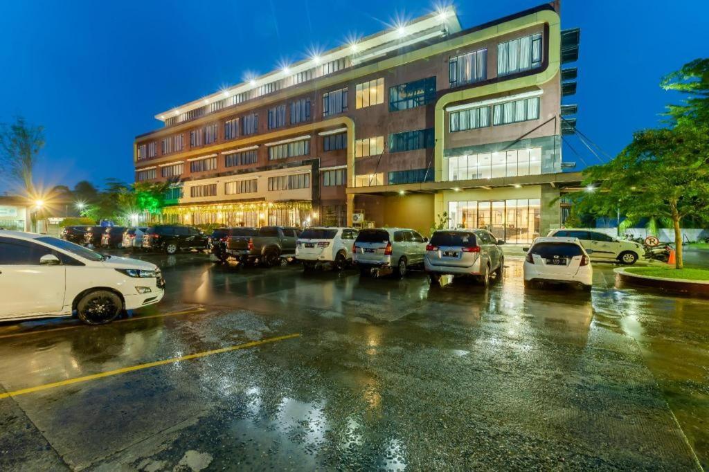 The Royal Idi Hotel Idirayeuk Exterior foto